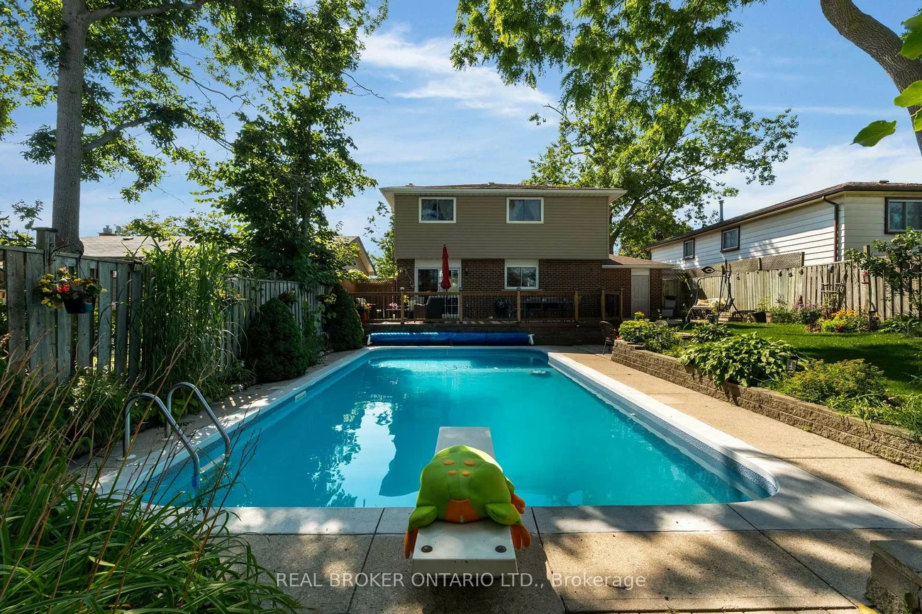 40, Farmingdale, Cundles East, Barrie