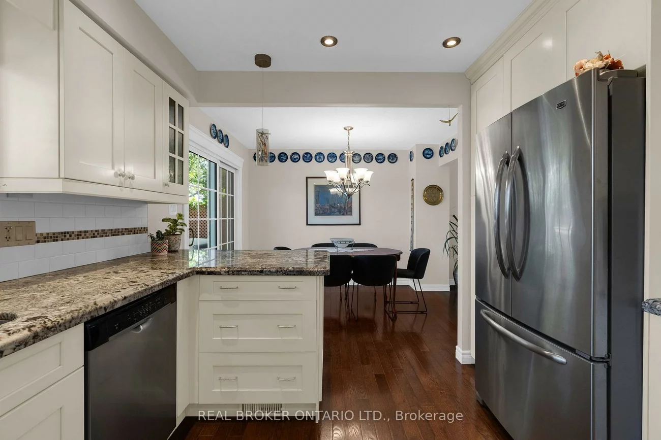 40, Farmingdale, Cundles East, Barrie