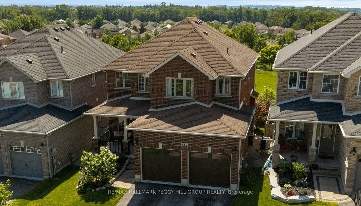 137, Jewel House, Innis-Shore, Barrie