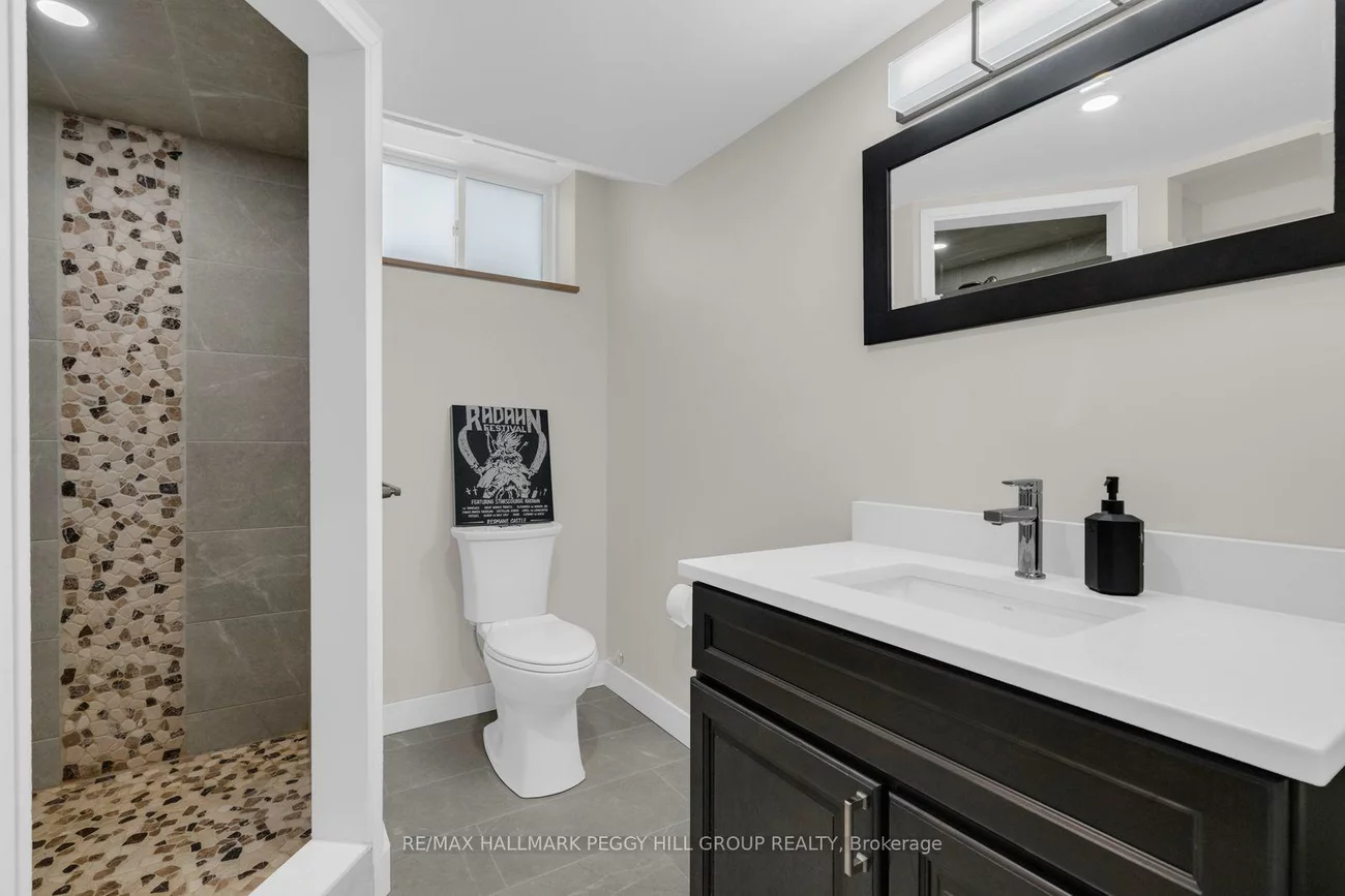 137, Jewel House, Innis-Shore, Barrie