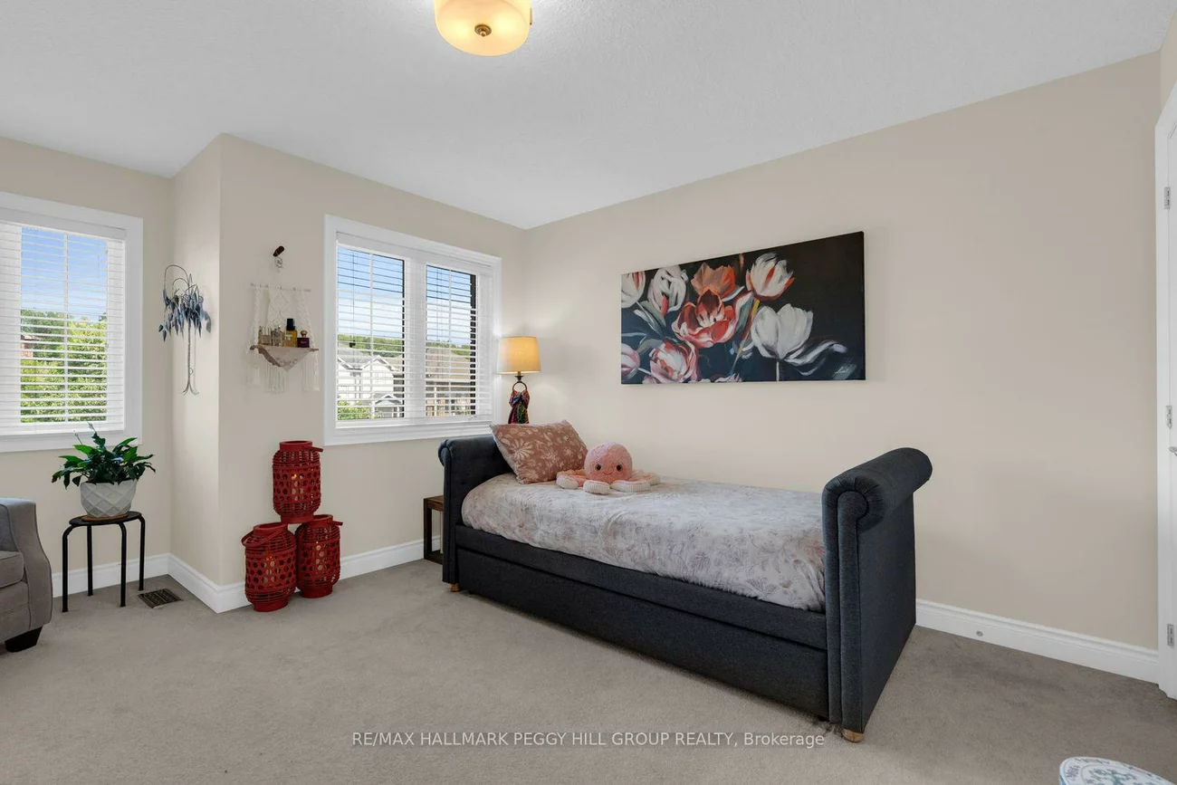 137, Jewel House, Innis-Shore, Barrie