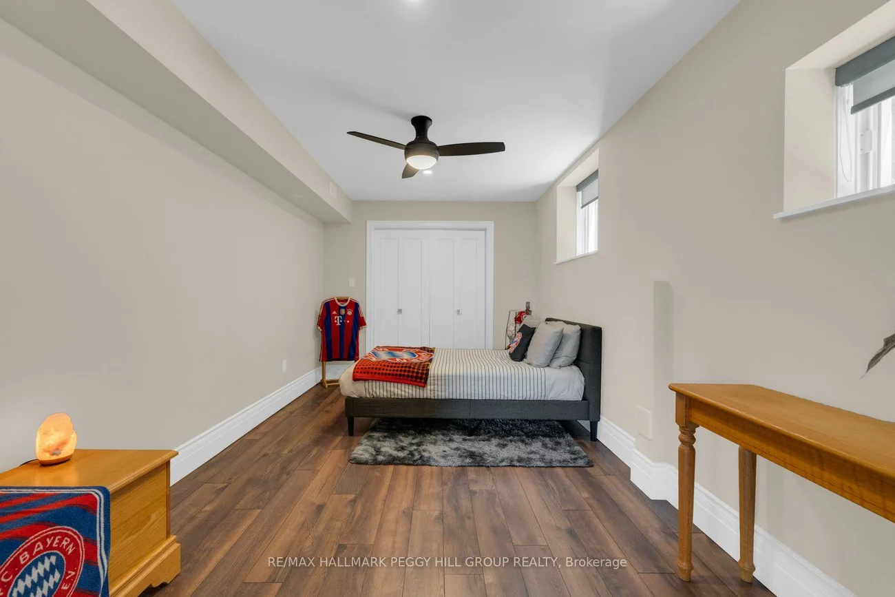 137, Jewel House, Innis-Shore, Barrie