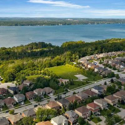 137, Jewel House, Innis-Shore, Barrie