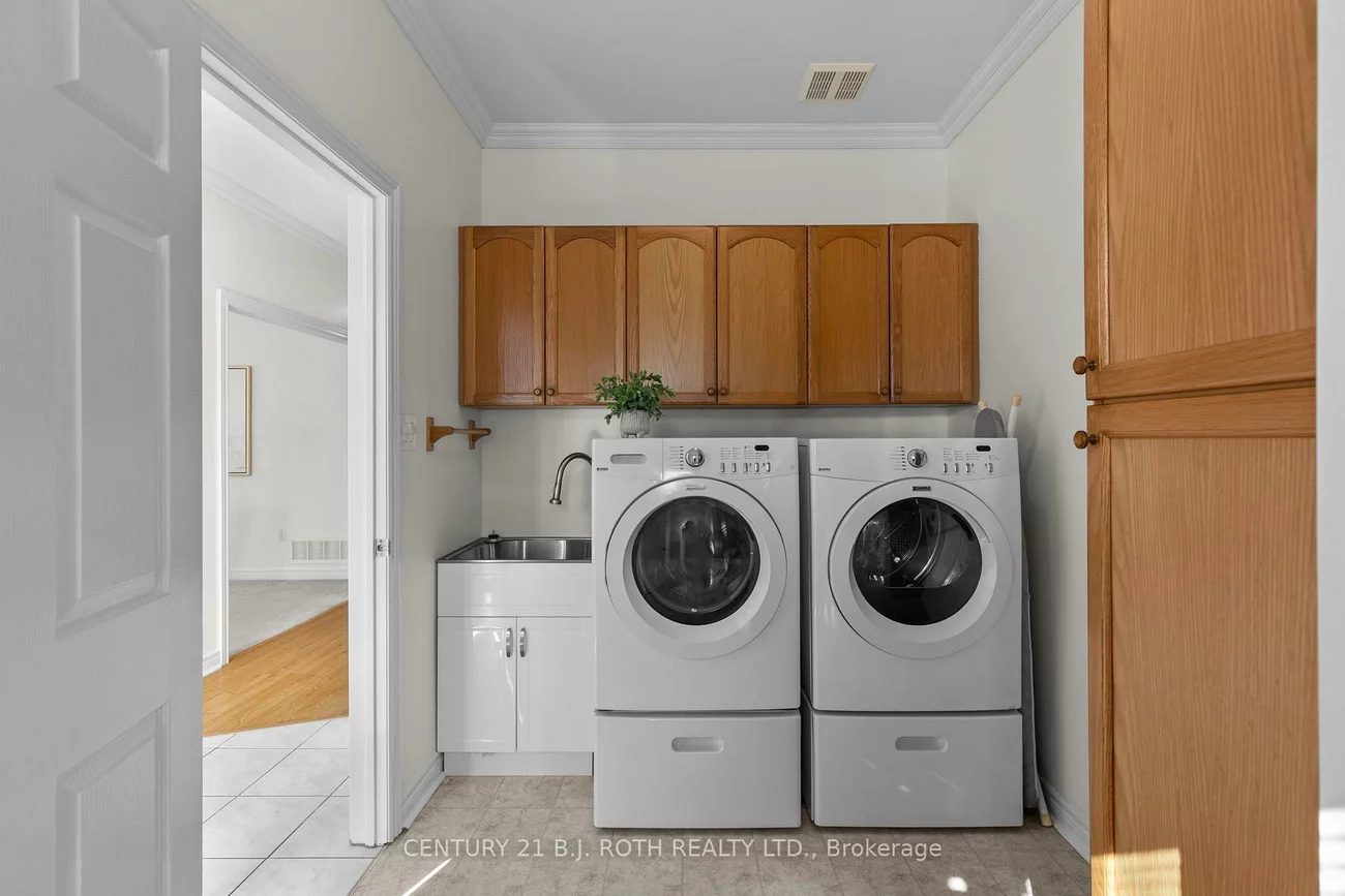 14, Prince George, Innis-Shore, Barrie