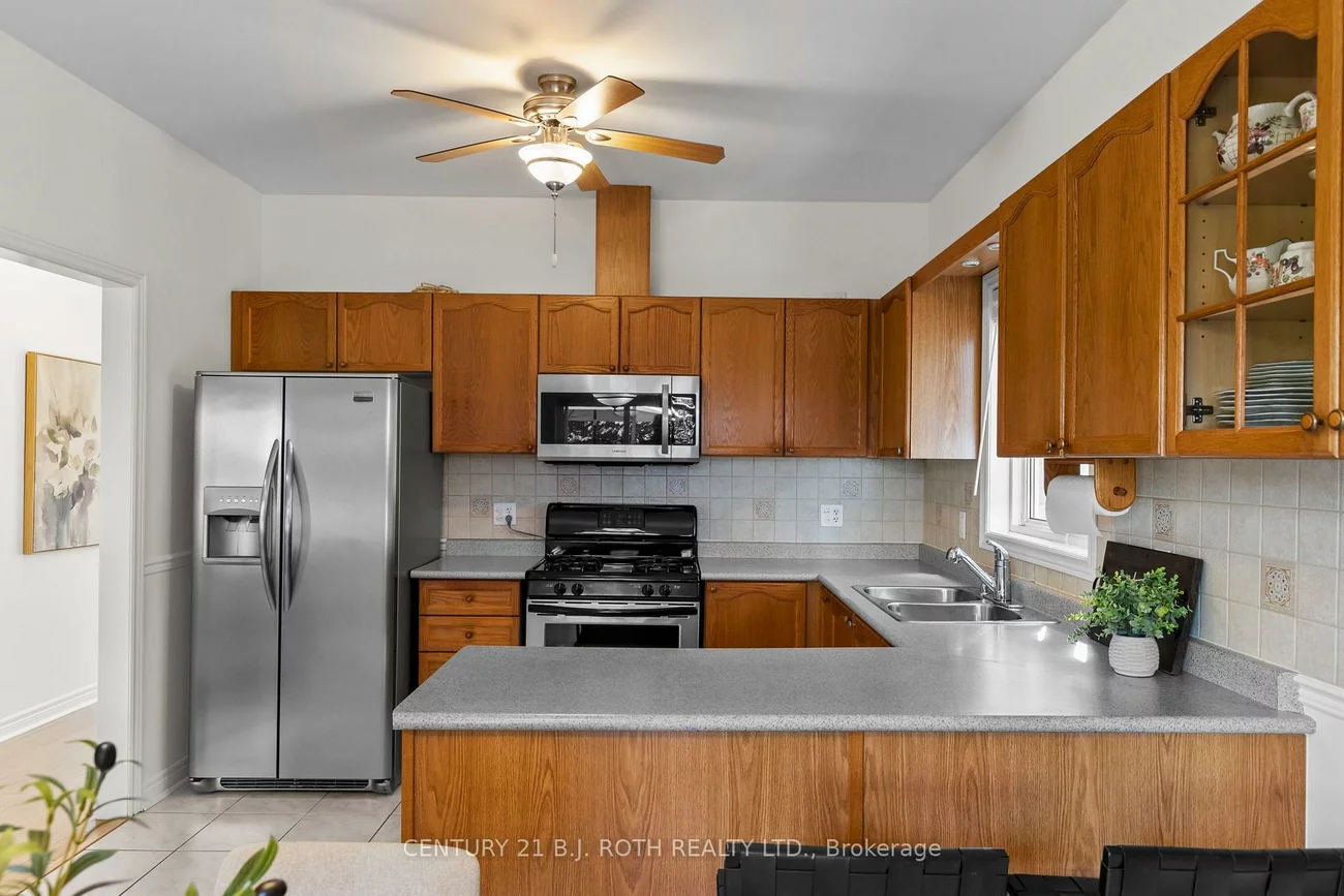 14, Prince George, Innis-Shore, Barrie
