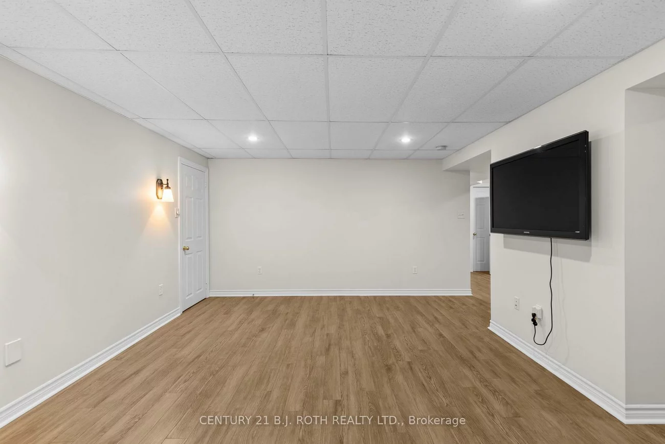 14, Prince George, Innis-Shore, Barrie