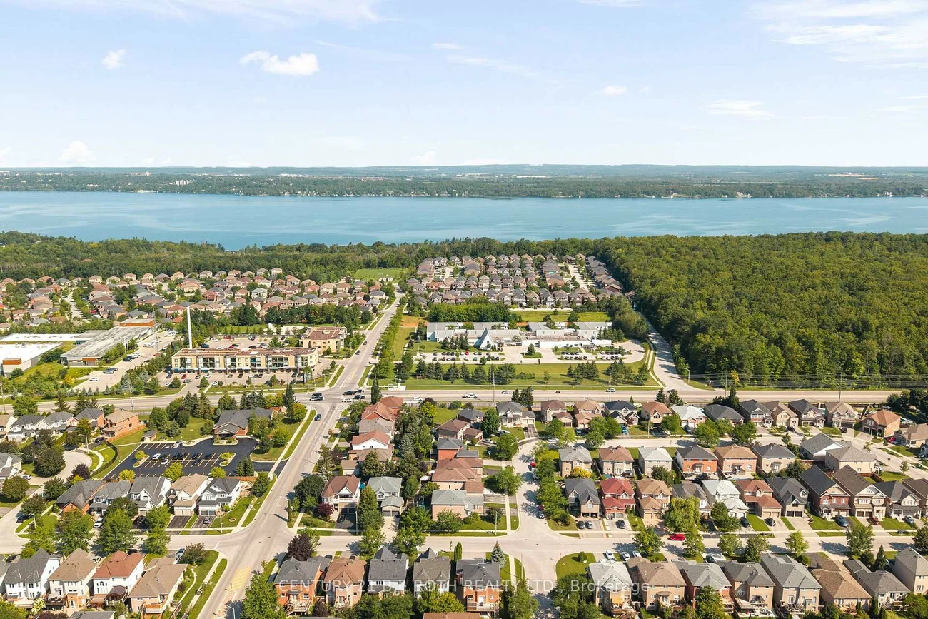 14, Prince George, Innis-Shore, Barrie