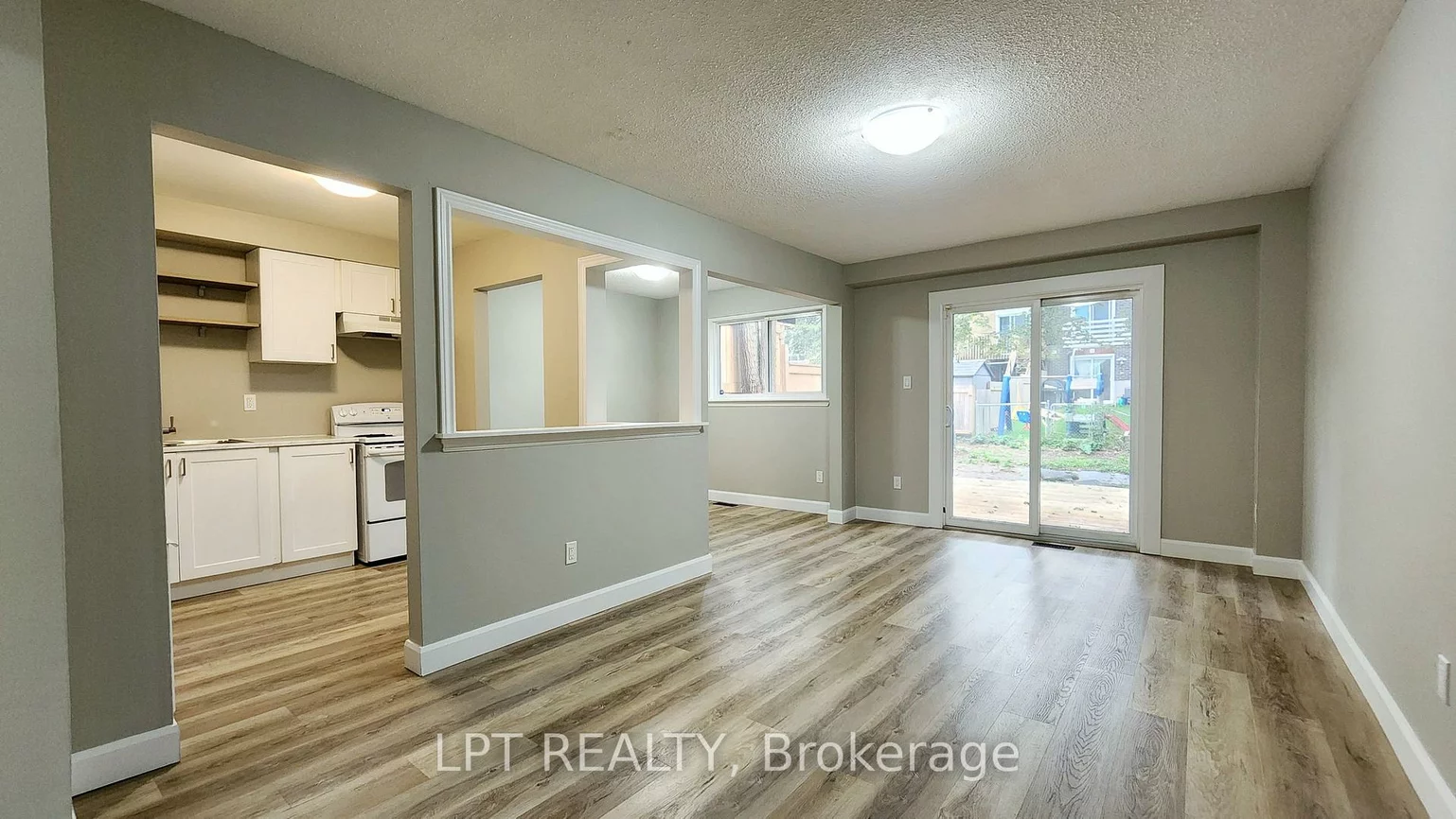 38, Chaucer, Letitia Heights, Barrie