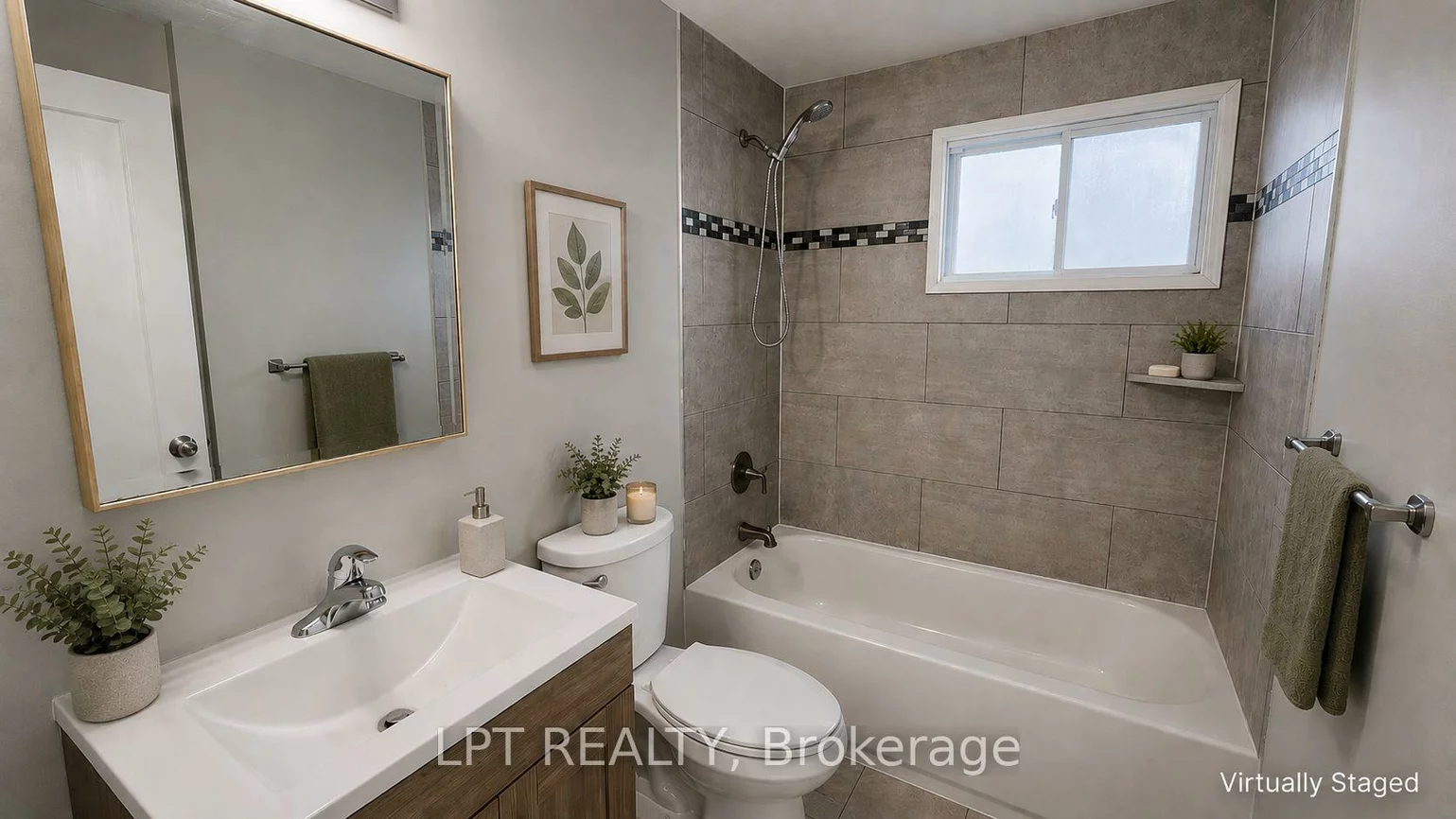 38, Chaucer, Letitia Heights, Barrie