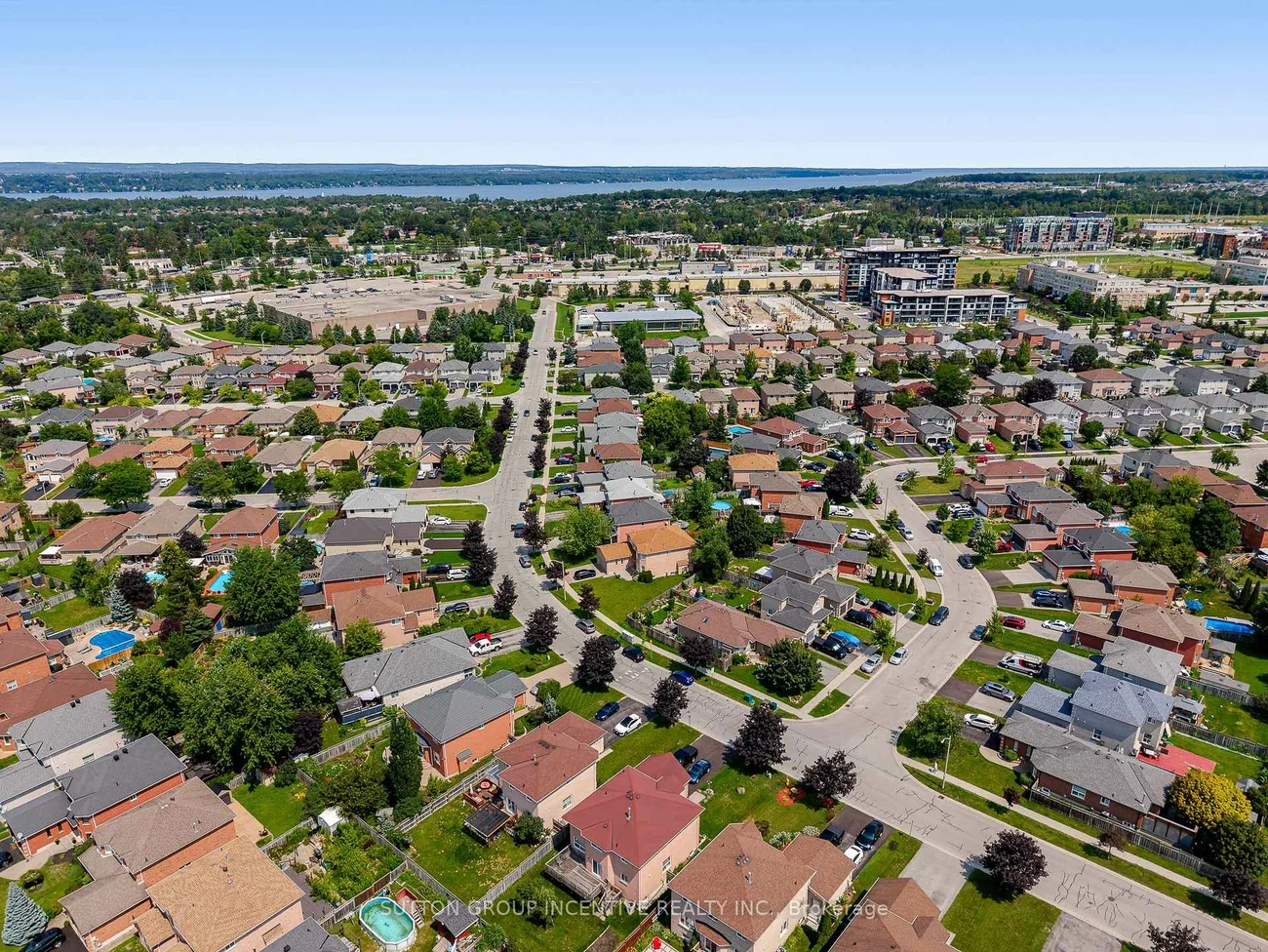 17, Shaina, Painswick South, Barrie