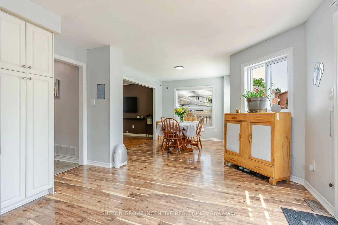 17, Shaina, Painswick South, Barrie