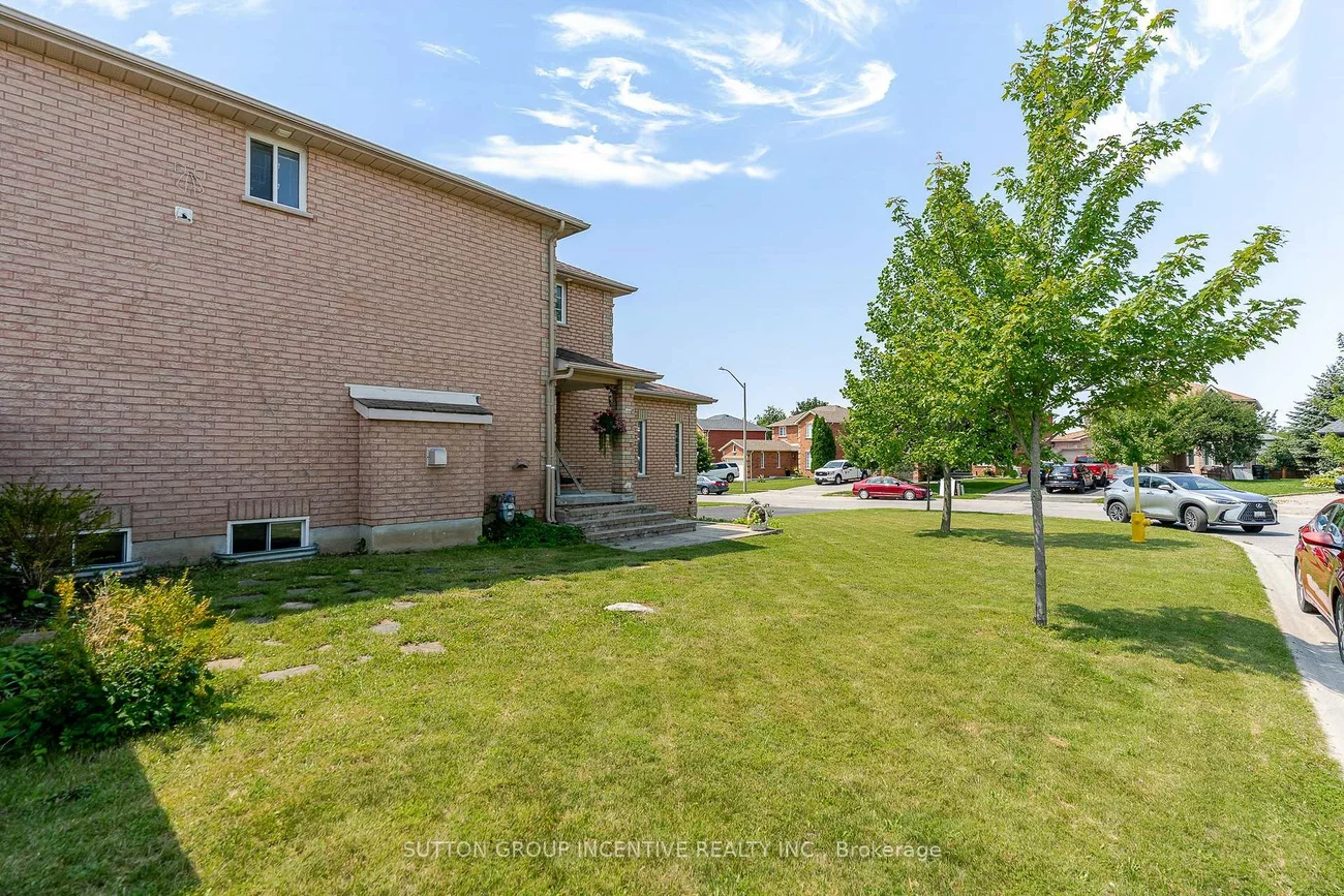 17, Shaina, Painswick South, Barrie