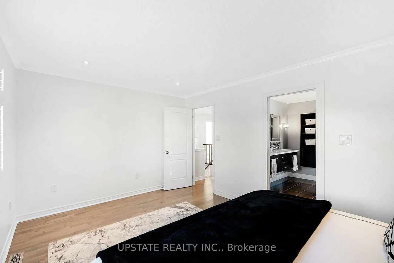 11, Kensington, Innis-Shore, Barrie