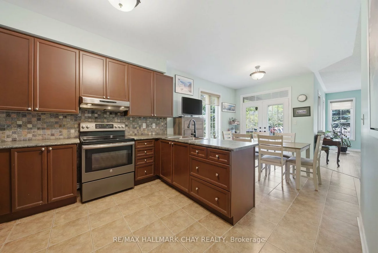 121, Prince William, Innis-Shore, Barrie