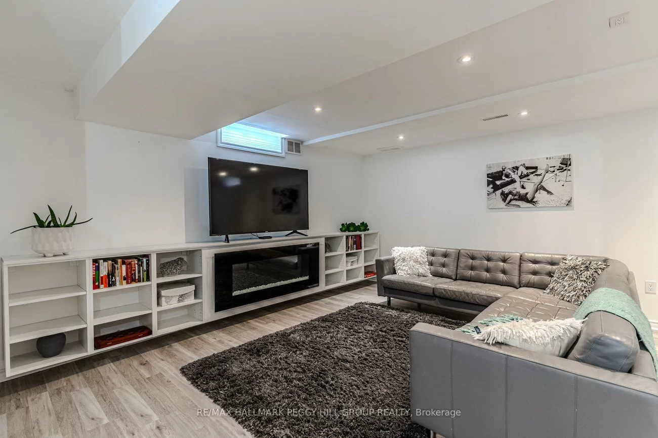 64, Lake, Holly, Barrie