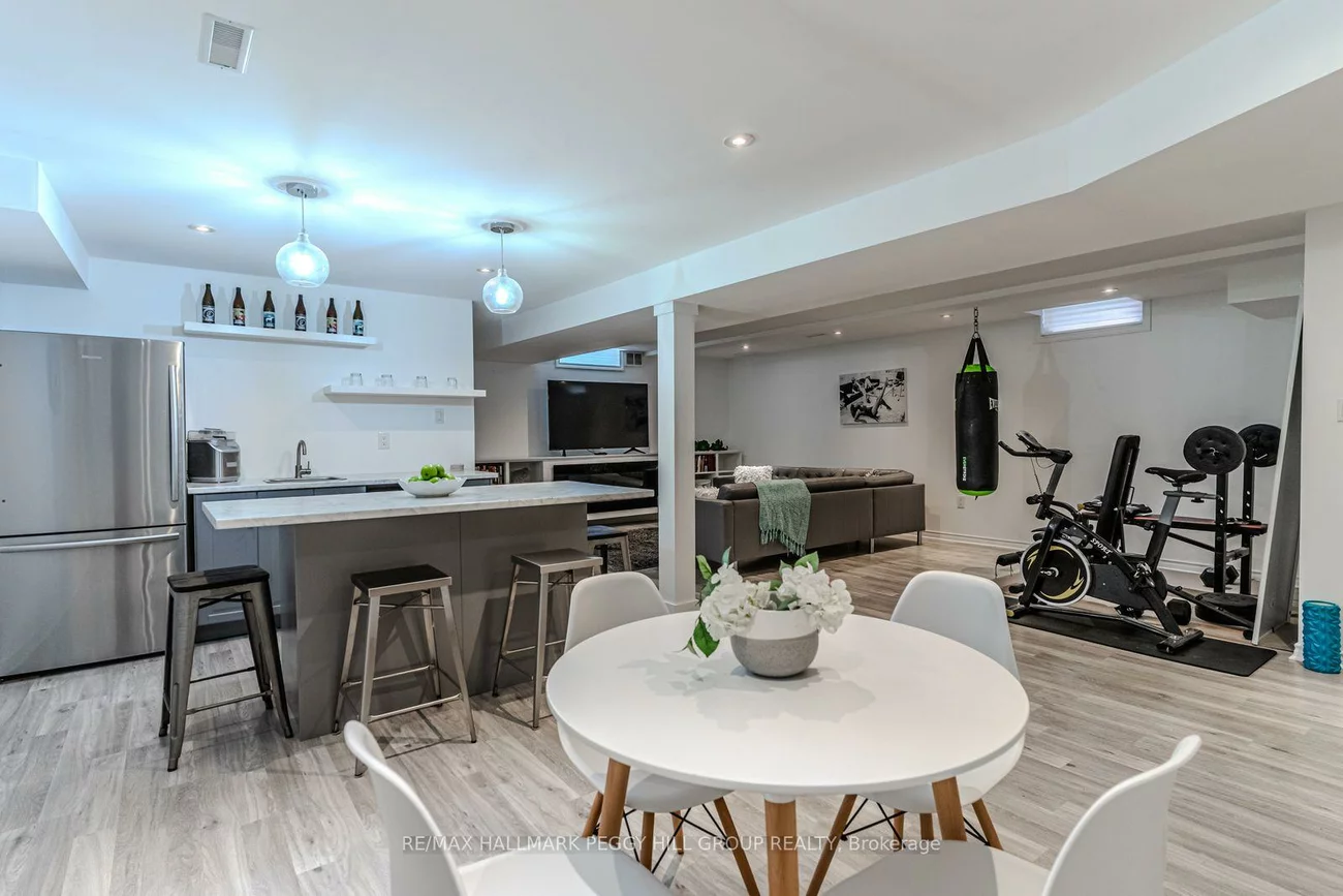64, Lake, Holly, Barrie