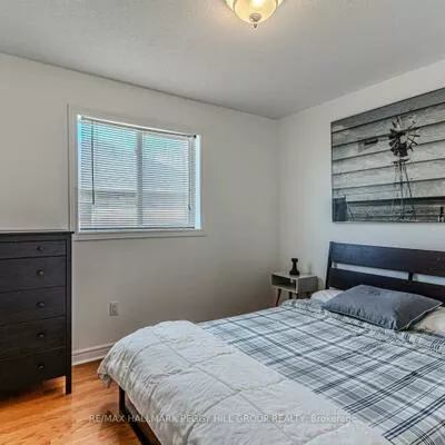 64, Lake, Holly, Barrie