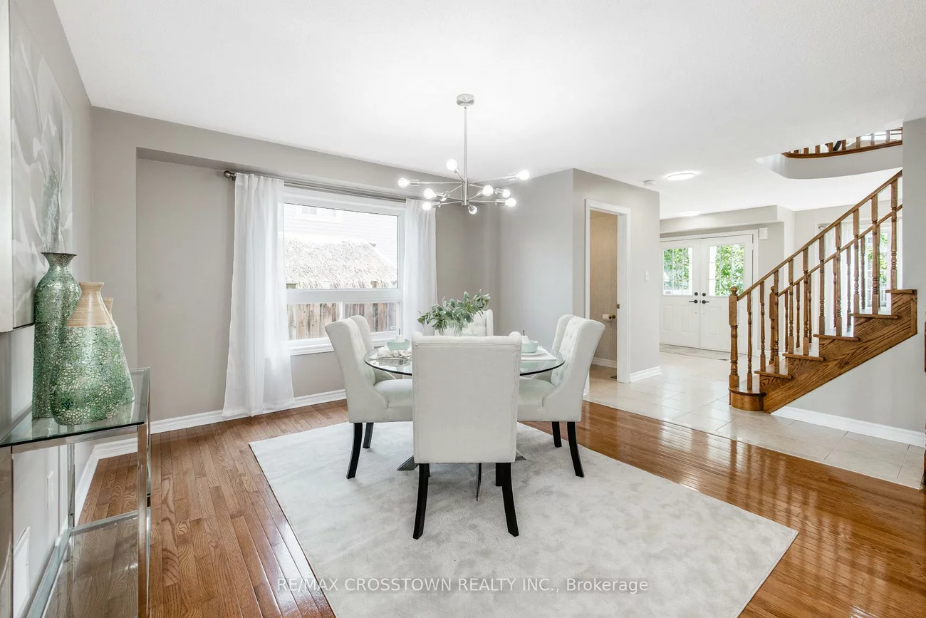 22, Maple Crown, Innis-Shore, Barrie