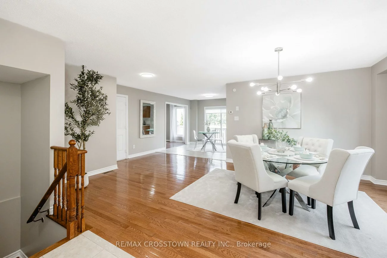 22, Maple Crown, Innis-Shore, Barrie