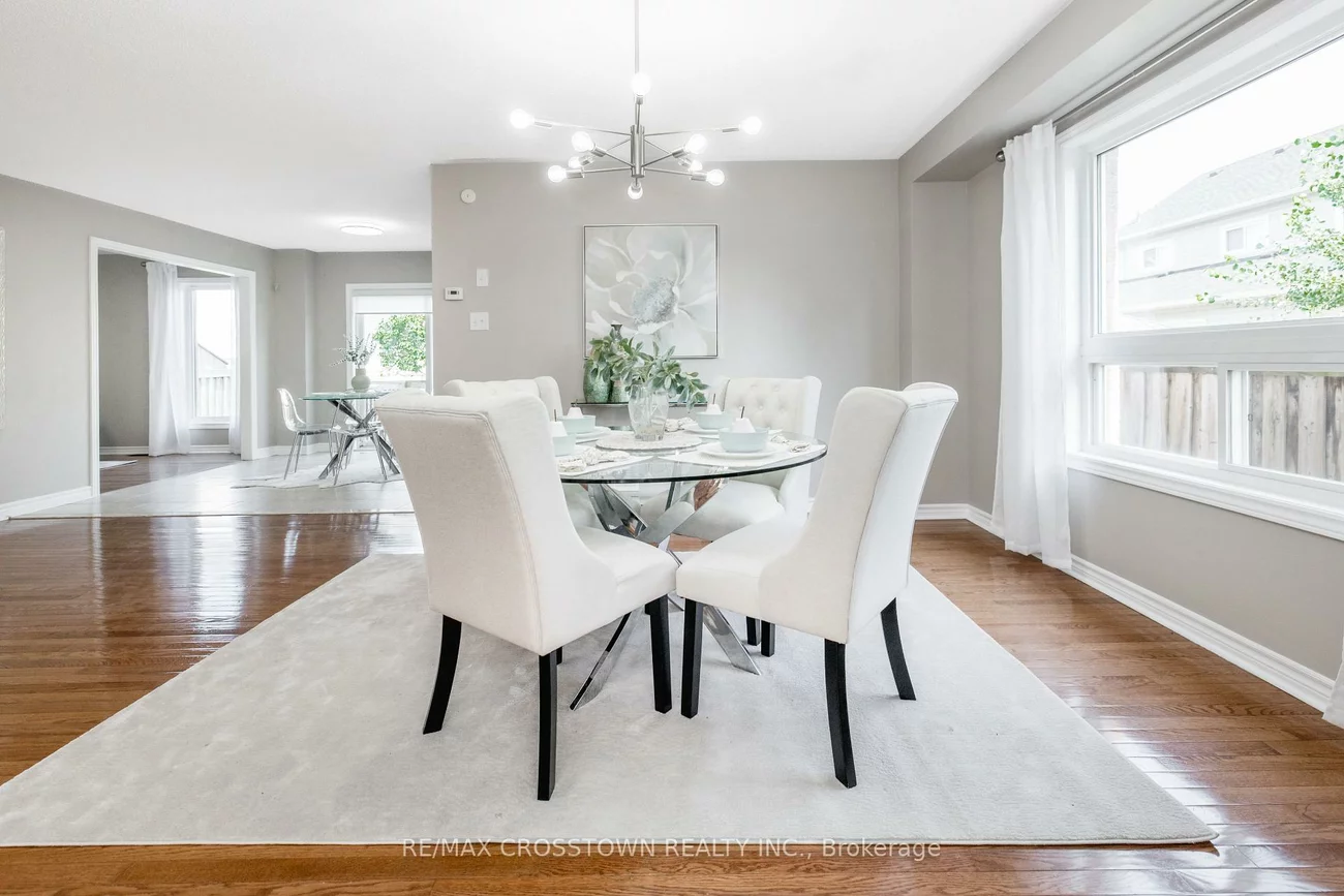 22, Maple Crown, Innis-Shore, Barrie