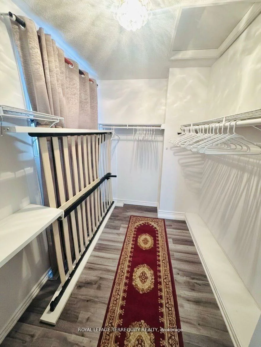 25, Jagges, Edgehill Drive, Barrie
