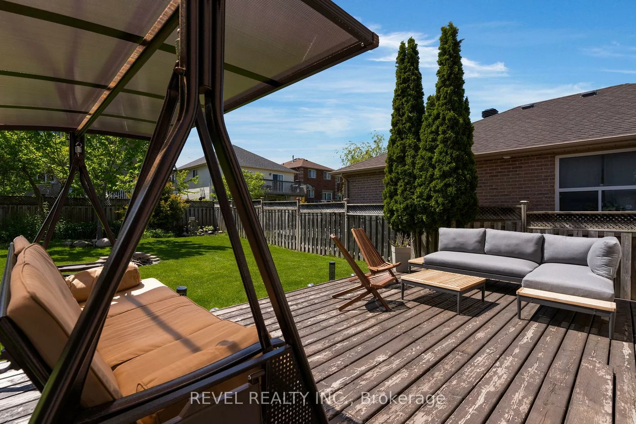 69, Stephanie, Painswick South, Barrie