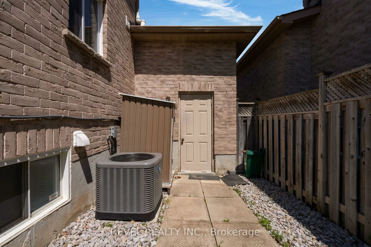 69, Stephanie, Painswick South, Barrie
