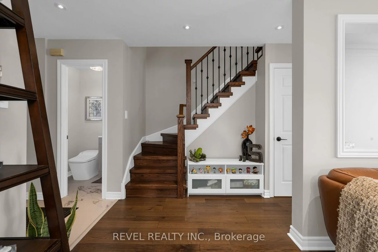 69, Stephanie, Painswick South, Barrie