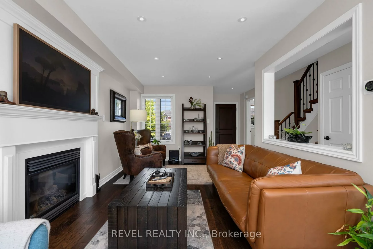 69, Stephanie, Painswick South, Barrie