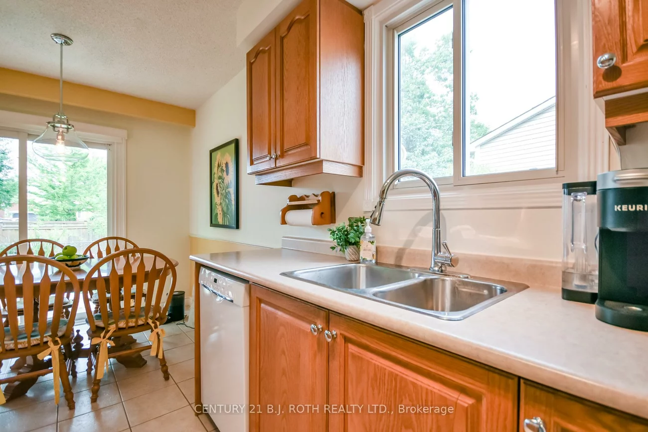 53, Mowat, Letitia Heights, Barrie