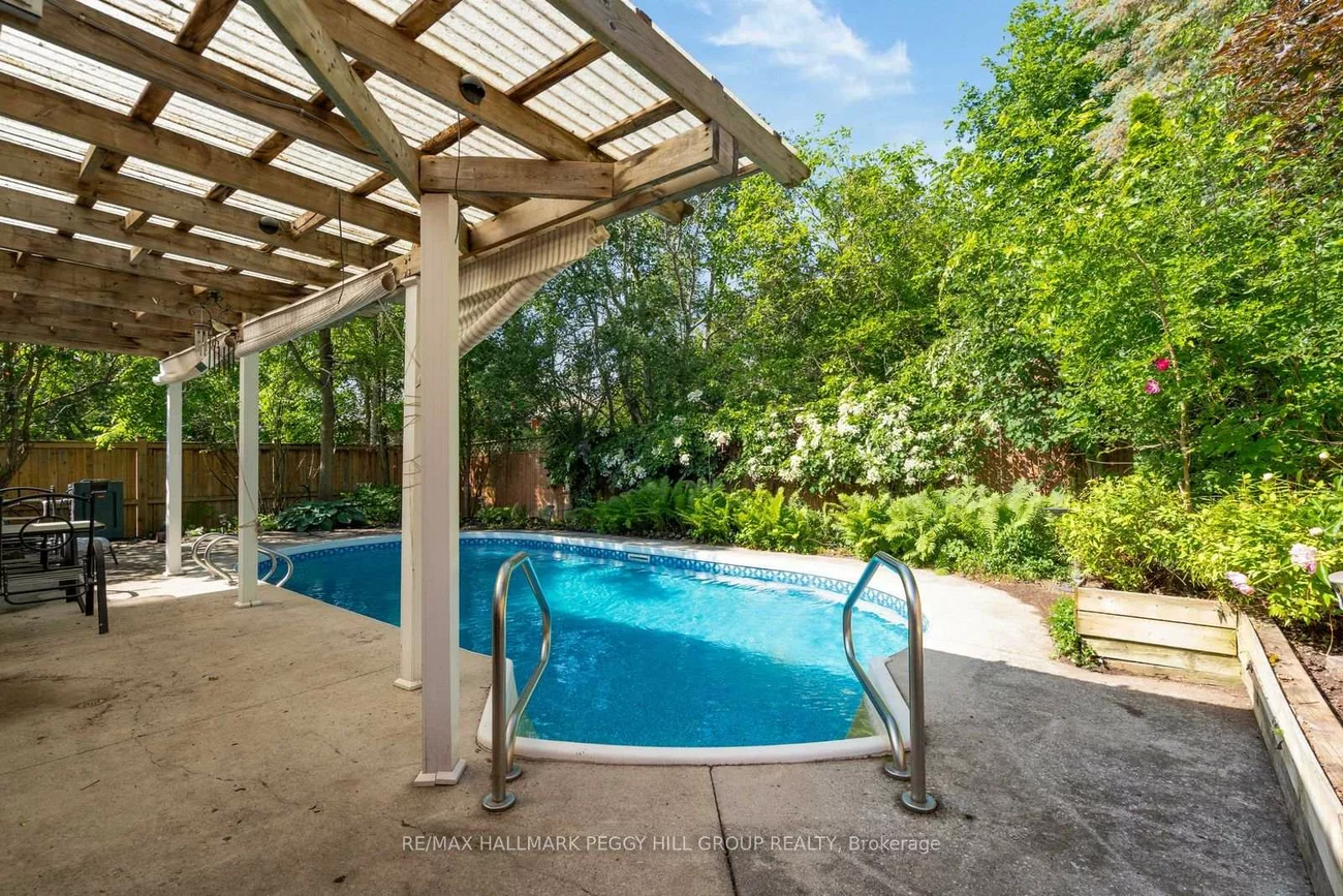 22, Richler, Letitia Heights, Barrie