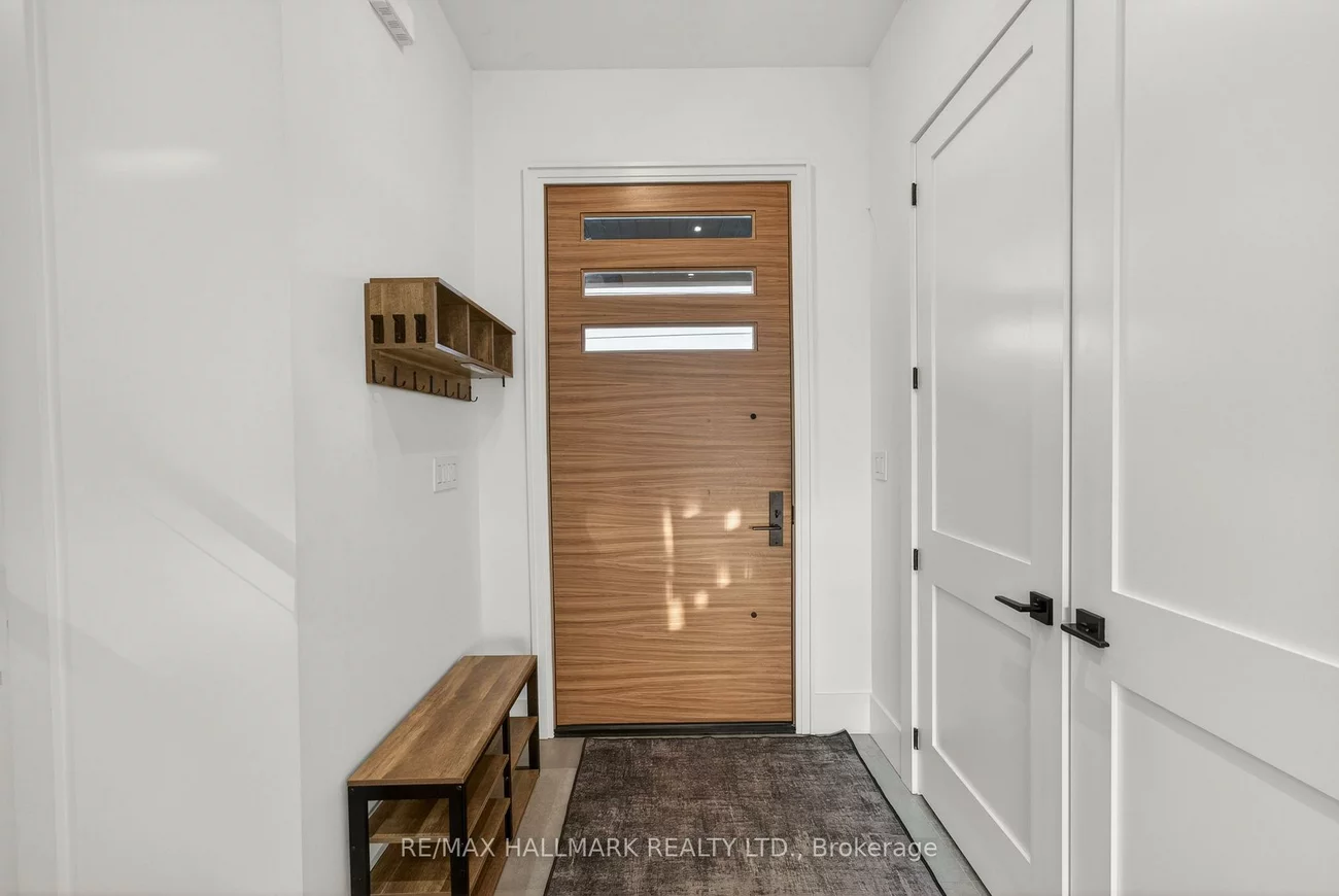 404, Cox Mill, South Shore, Barrie