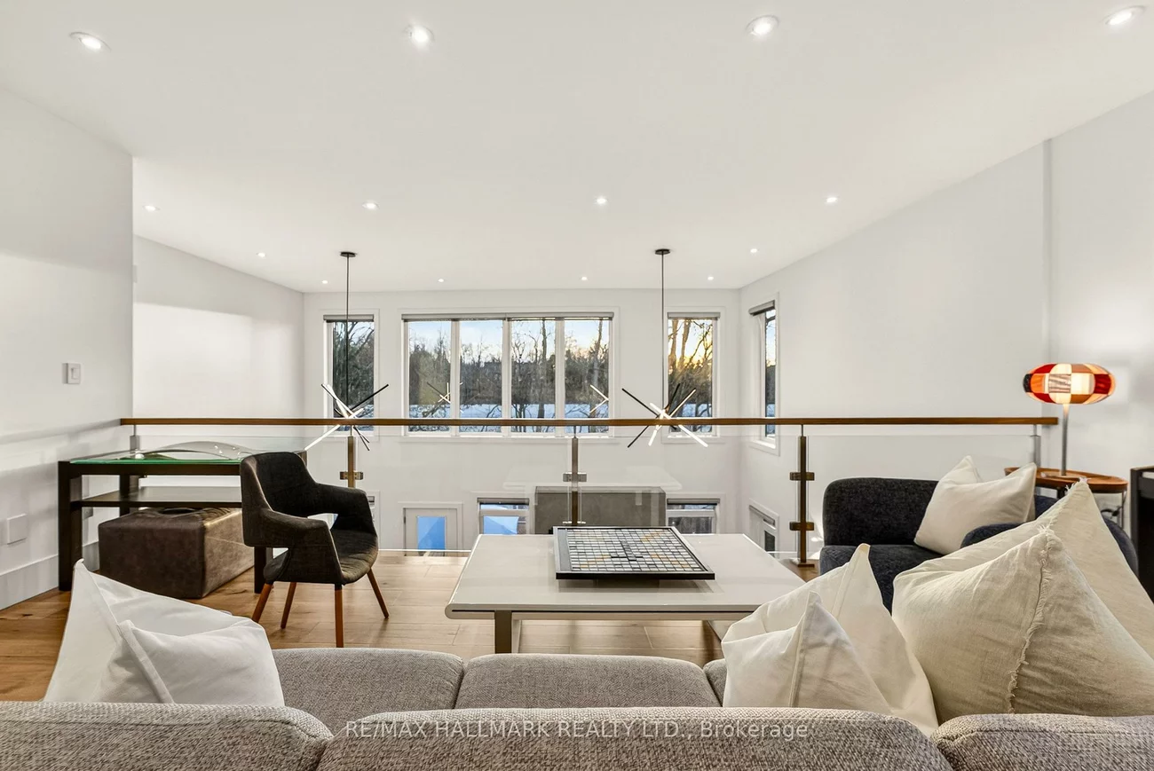 404, Cox Mill, South Shore, Barrie