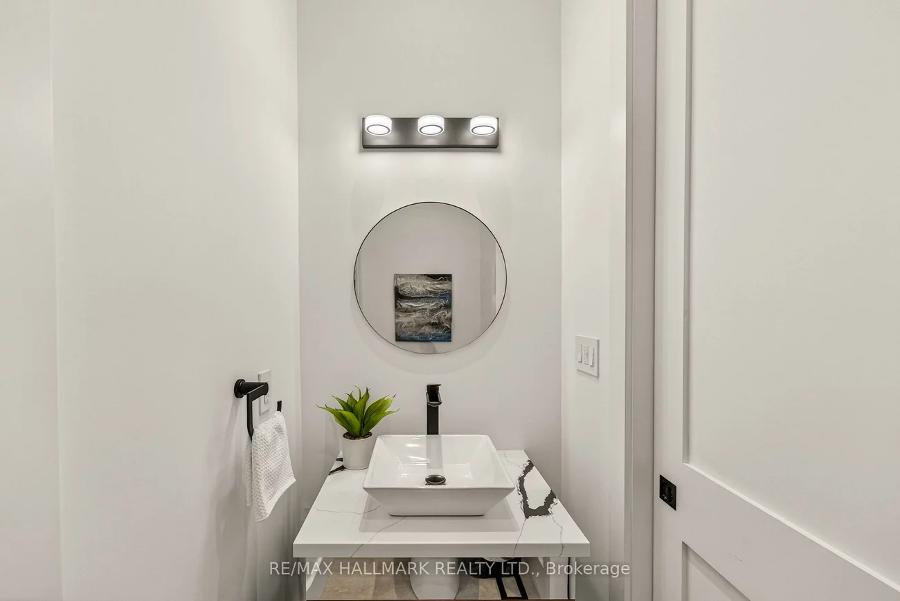 404, Cox Mill, South Shore, Barrie