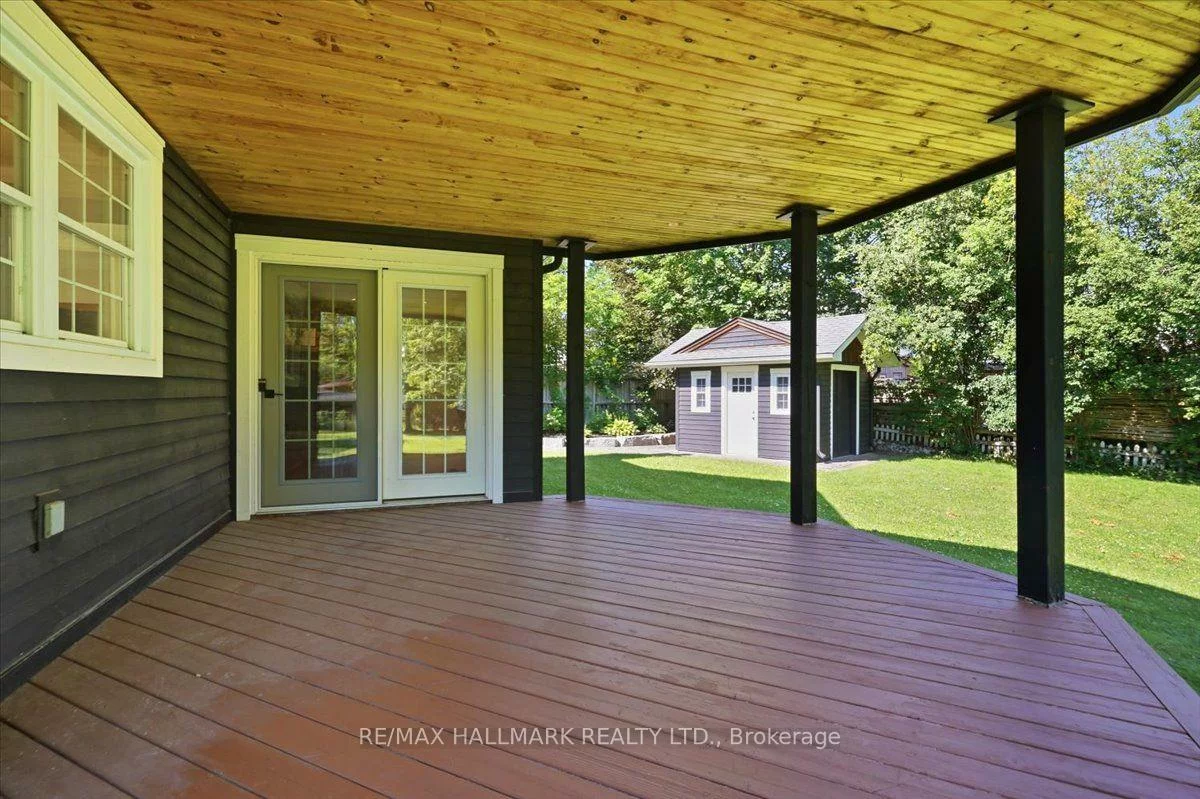 105, Duckworth, Codrington, Barrie