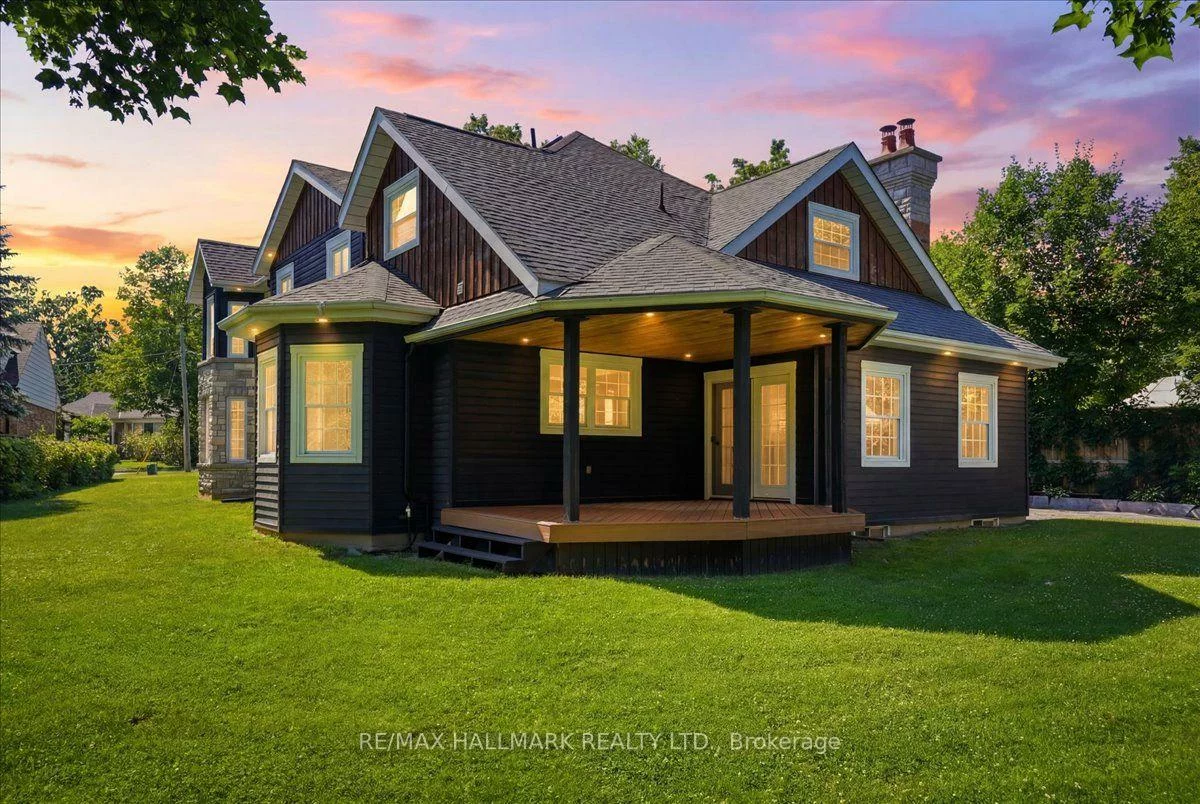 105, Duckworth, Codrington, Barrie