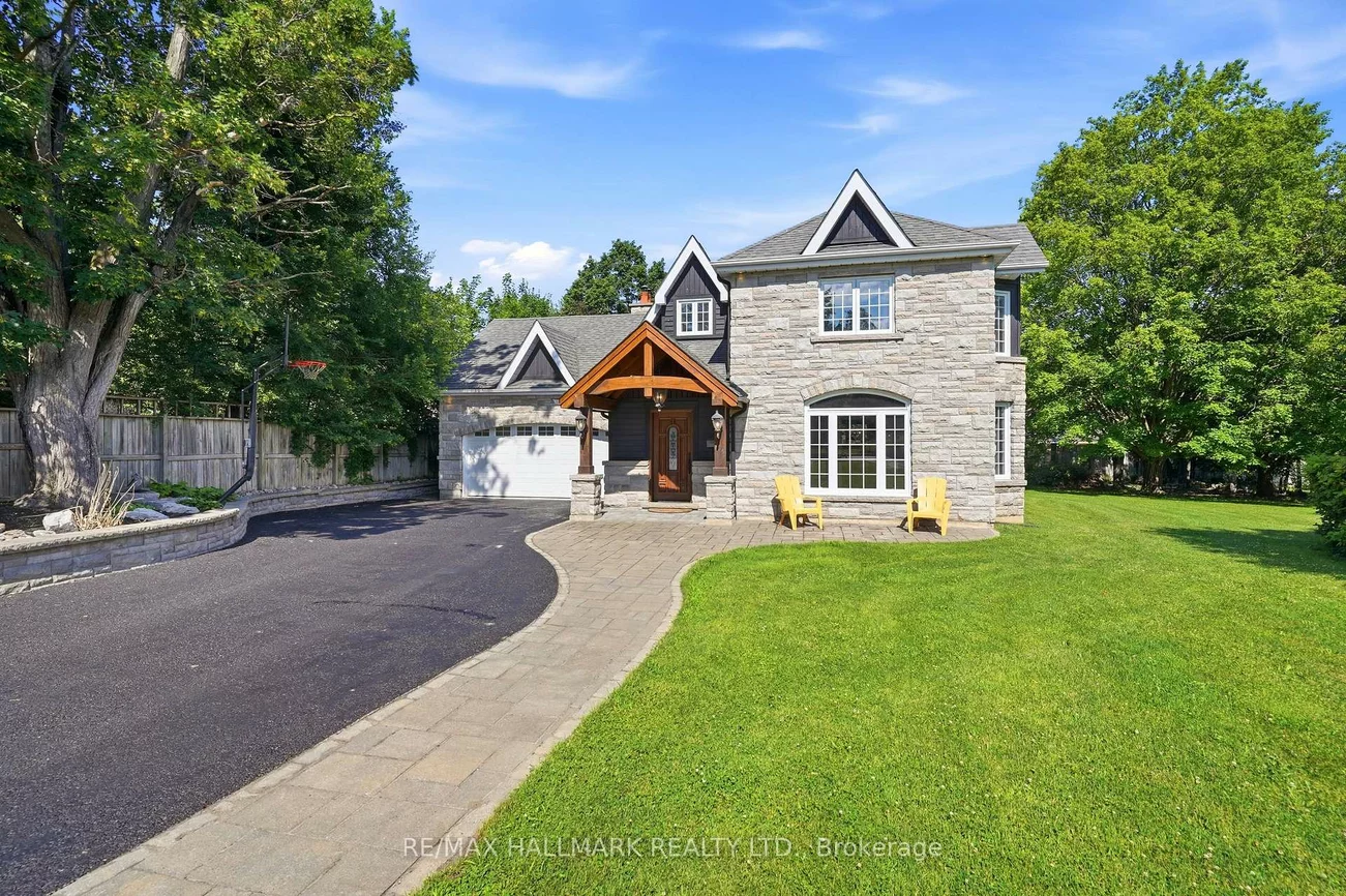 105, Duckworth, Codrington, Barrie