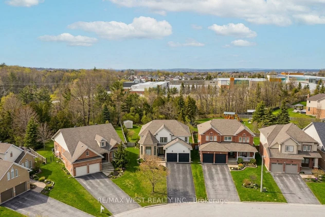 90, Birkhall, Innis-Shore, Barrie