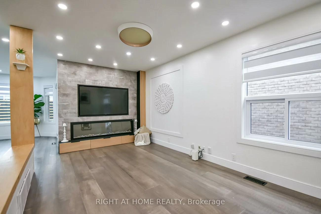 112, Birchwood, East Bayfield, Barrie