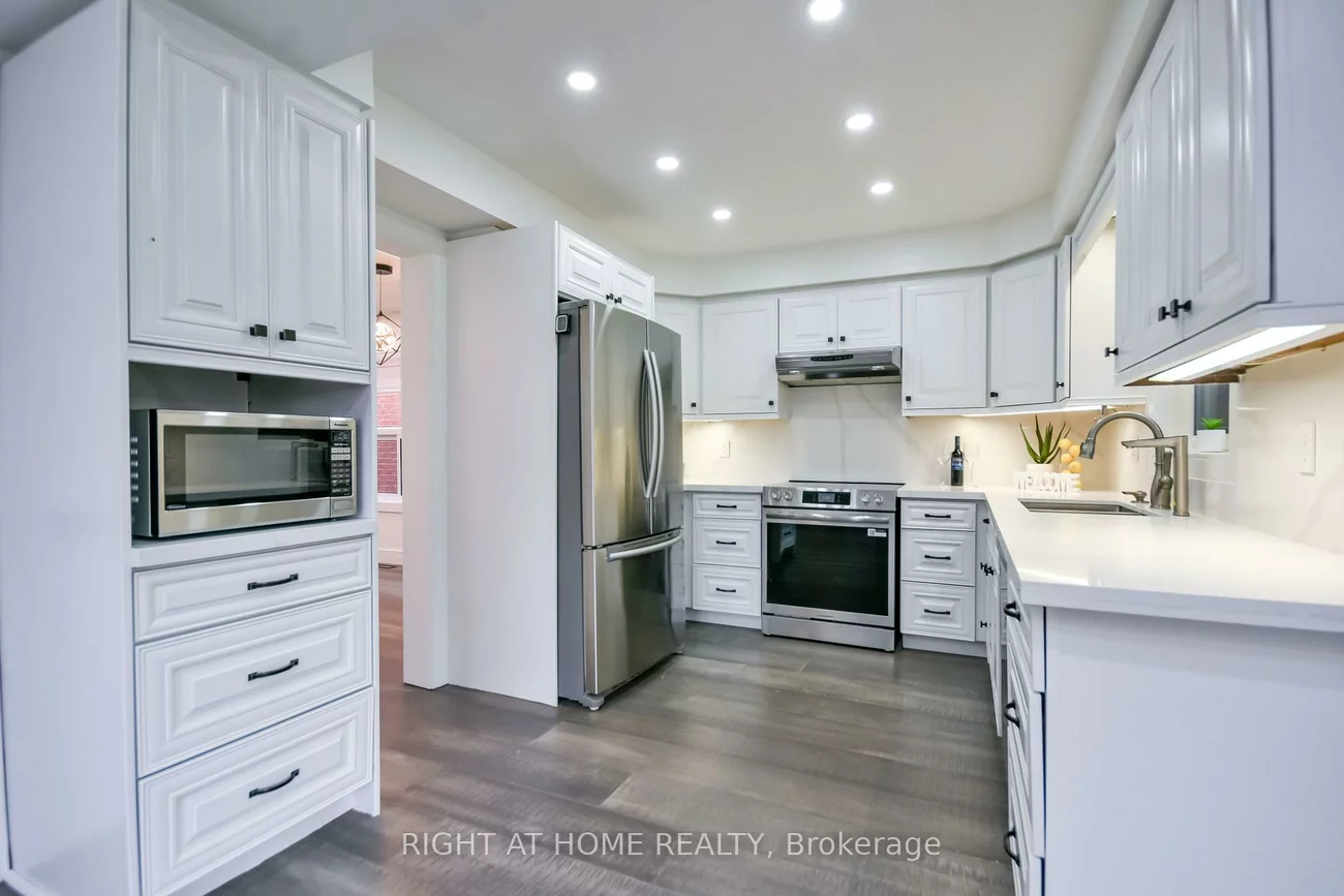 112, Birchwood, East Bayfield, Barrie