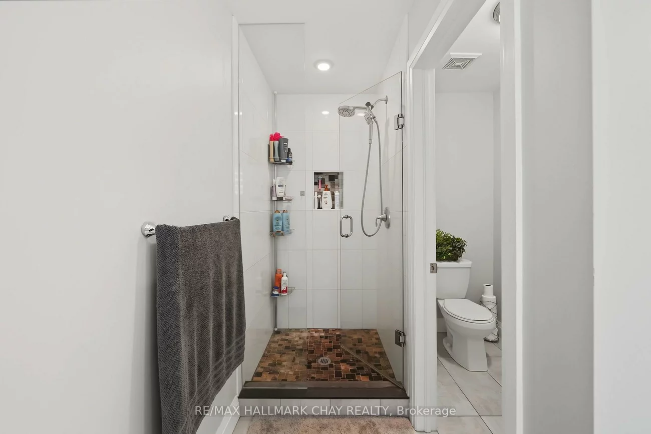 36, Lowry, Edgehill Drive, Barrie