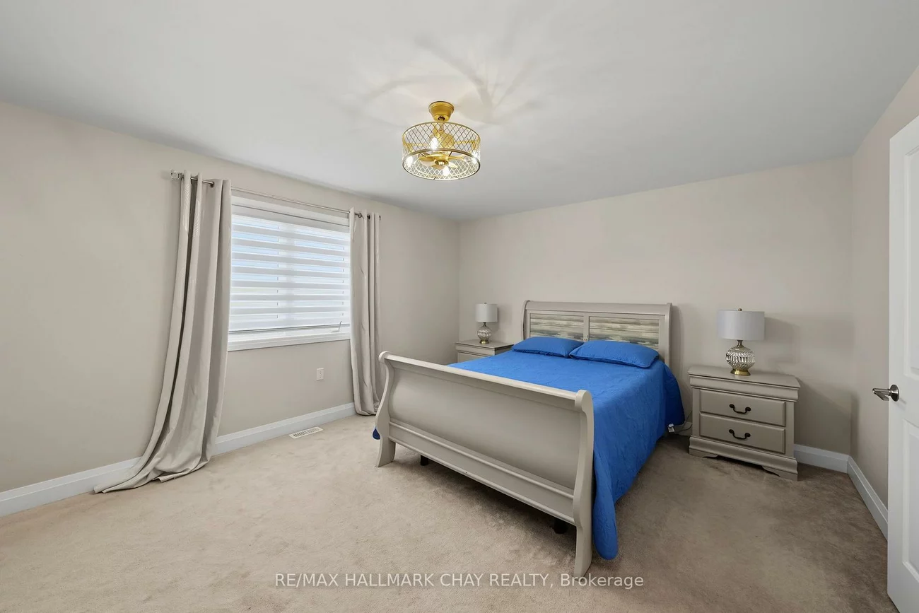 36, Lowry, Edgehill Drive, Barrie