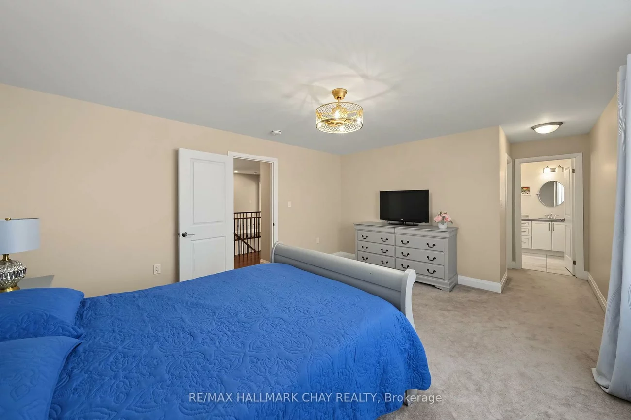 36, Lowry, Edgehill Drive, Barrie