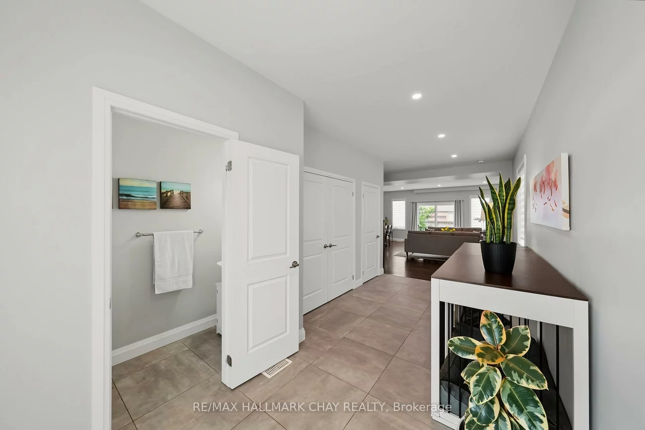 36, Lowry, Edgehill Drive, Barrie