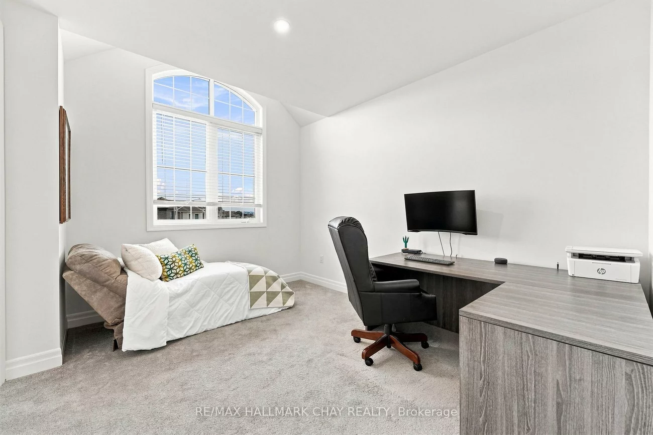 90, McBride, Painswick South, Barrie