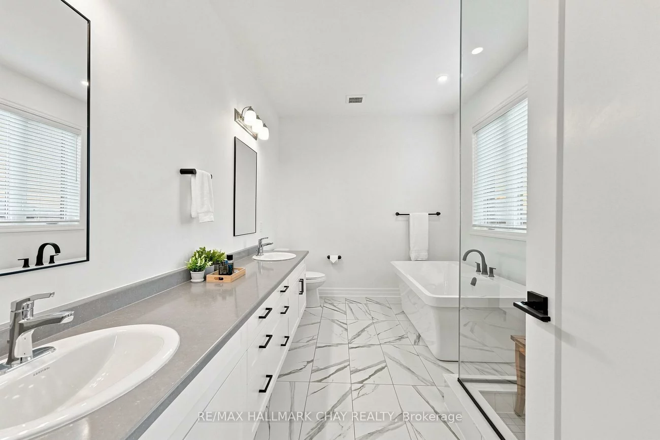 90, McBride, Painswick South, Barrie