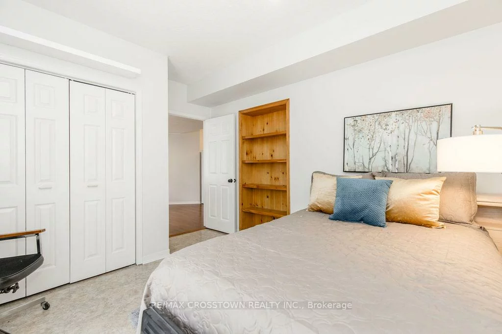 147, Anne, Sunnidale, Barrie