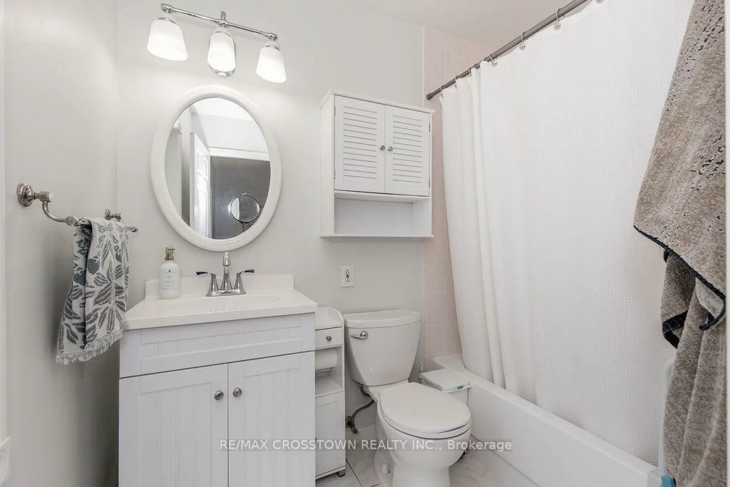 147, Anne, Sunnidale, Barrie