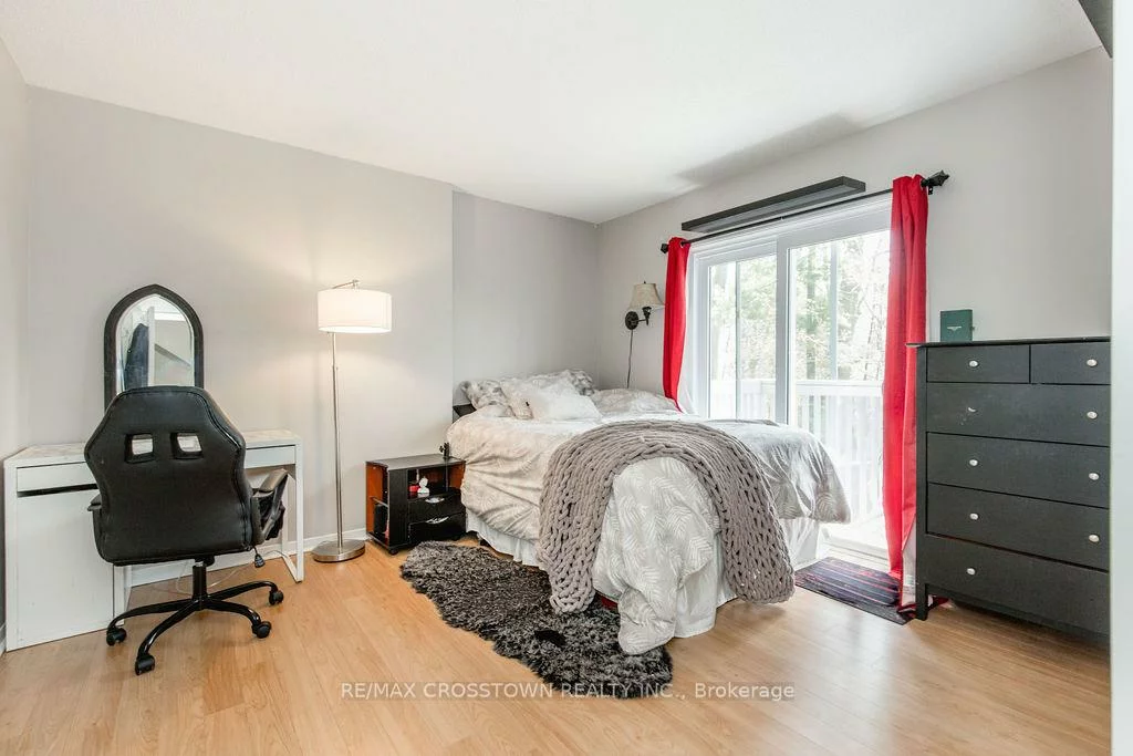 147, Anne, Sunnidale, Barrie