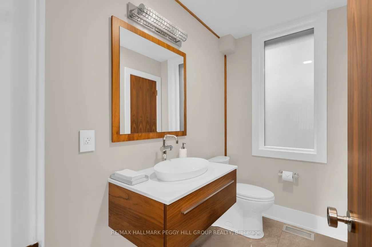 11, Crestwood, North Shore, Barrie